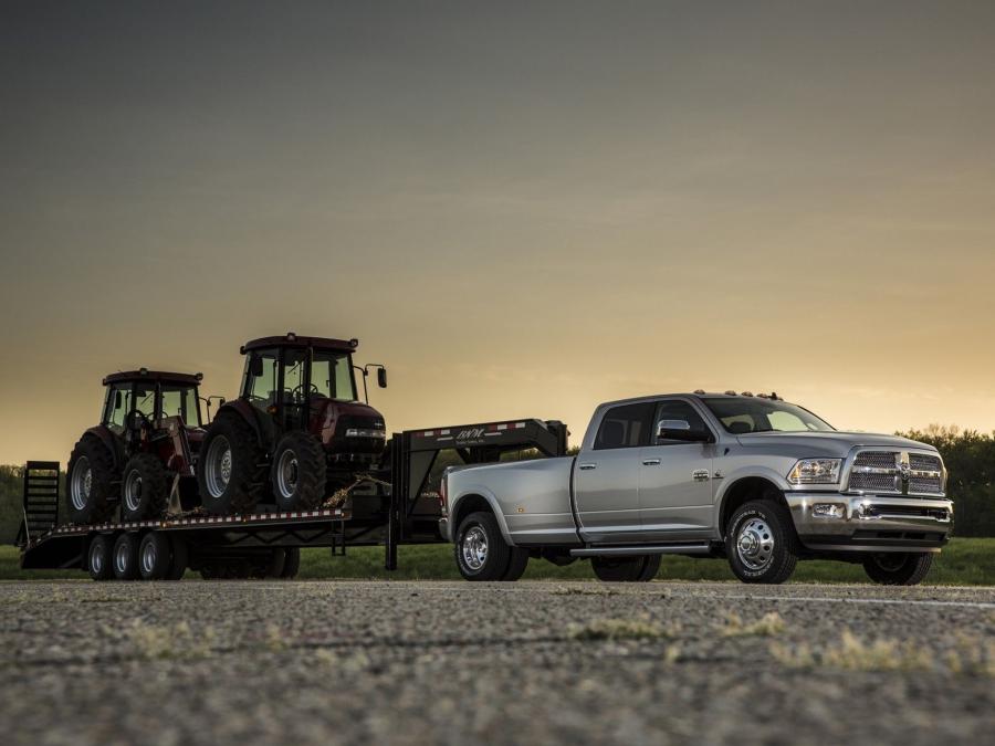  Dodge Ram 3500 Laramie Longhorn Crew Cab 2012 года  (фото 4 из 18)